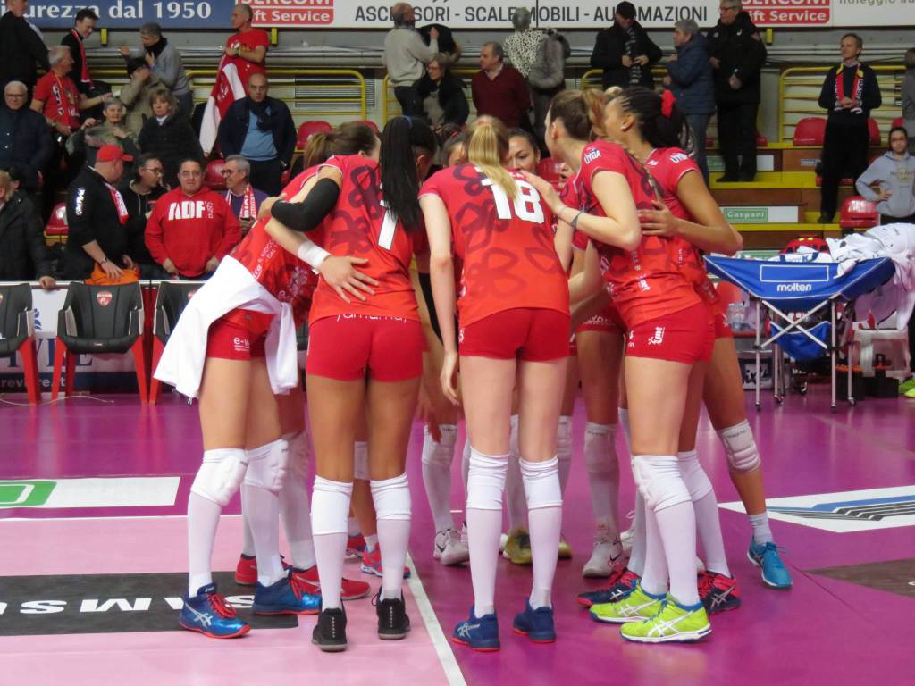 Uyba-Reale Mutua Fenera Chieri 3-0