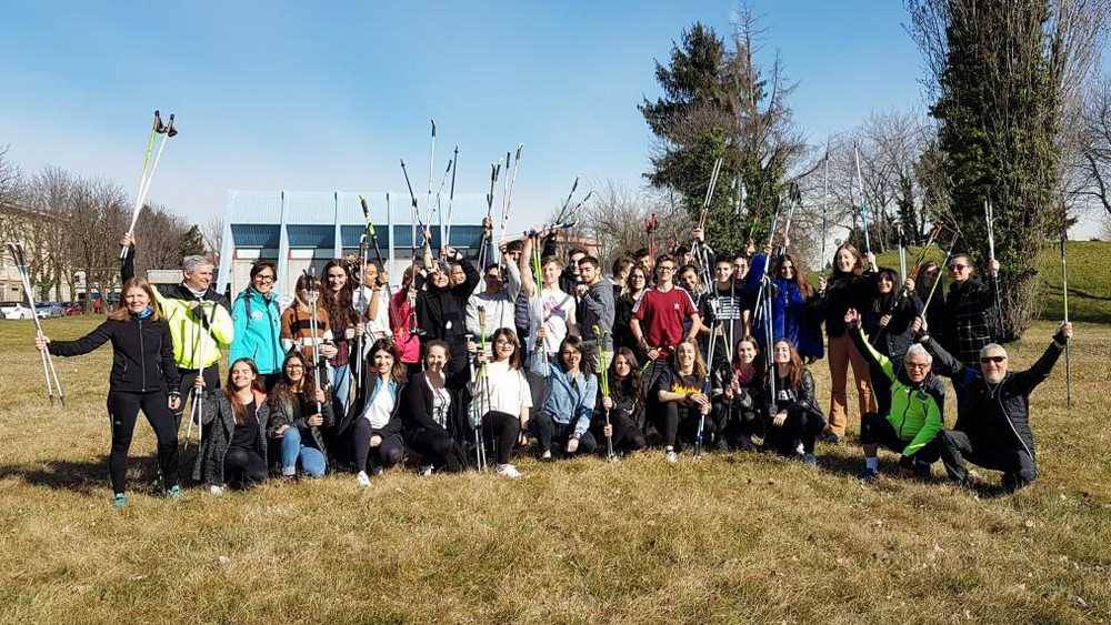 I maturandi del Liceo Cavalieri di Parabiago alla scoperta del Nordic Walking