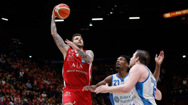 Olimpia Milano - Dinamo Sassari 79-86 gara 1