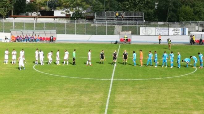 La gara di andata tra Arconatese e Sanremese vide la vittoria dei liguri per 3-2