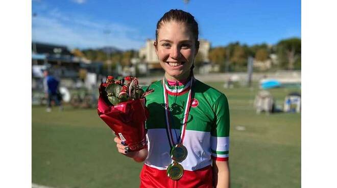 Martina Alzini campionessa italiana ciclismo su pista eliminazione