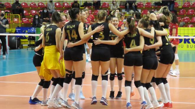 Uyba-VakifBank 0-3