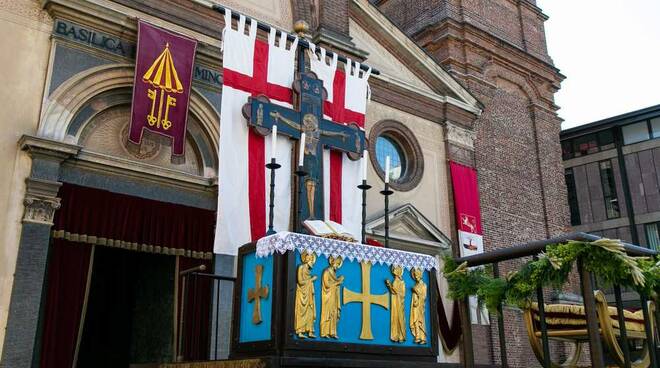 Palio di Legnano santa messa sul carroccio