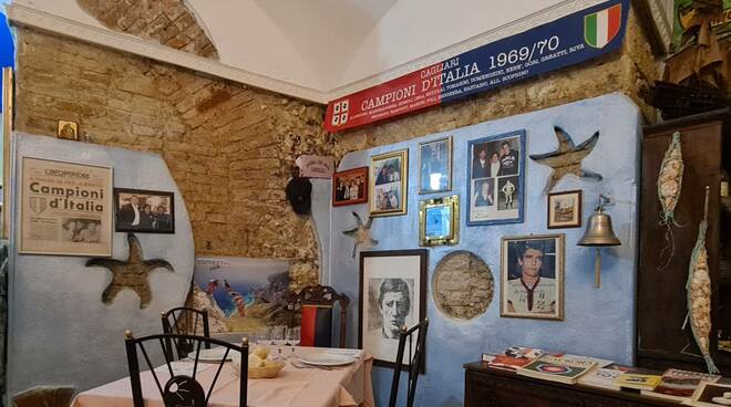 L'angolo del ristorante dedicato a Gigi Riva