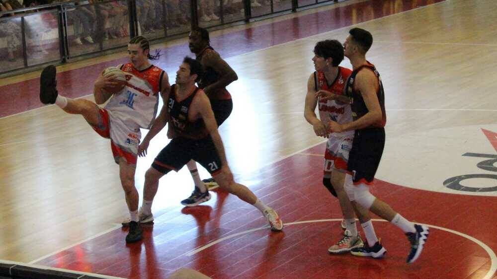 Knights Legnano - Bergamo Basket 76-71