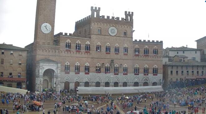 Palio di Siena Rinviato